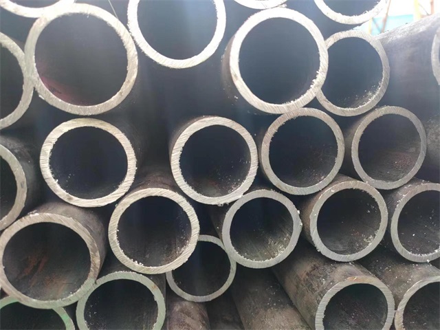 山东10#结构用无缝钢管